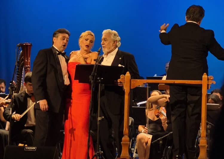 Plácido Domingo, Ainhoa Arteta y Antonio Gandía triunfan en Requena